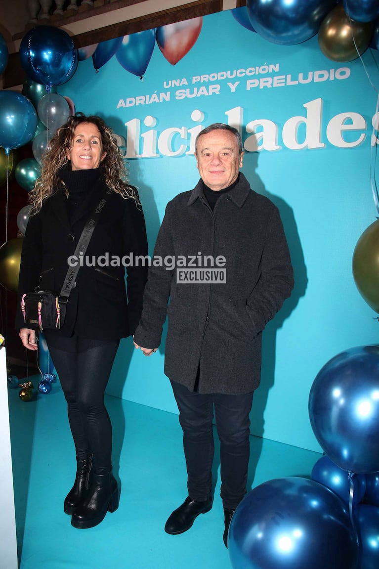 Pablo Codevila y Noelí Calvo en el teatro (Foto: Movilpress).