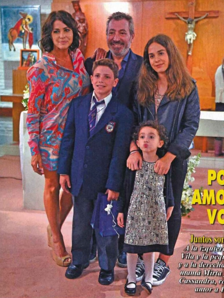 Pamela David y Bruno Lábaque, junto a sus respectivas parejas, unidos por la Primera Comunión de su hijo Felipe