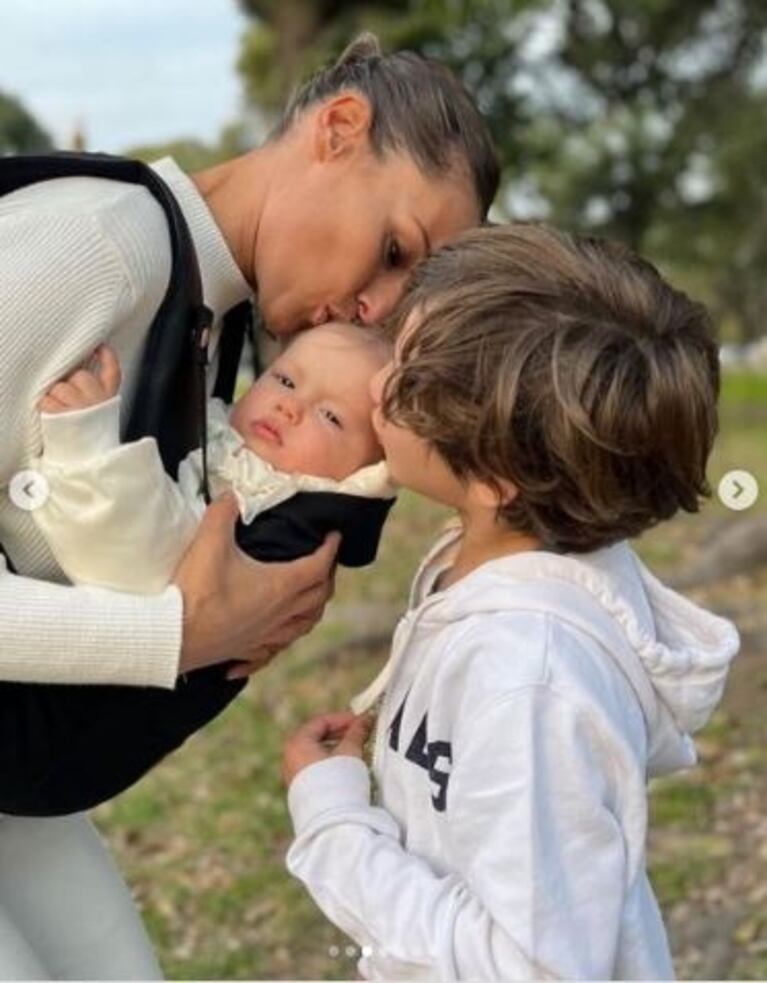 Pampita compartió las fotos más dulces junto a sus hijos menores, Ana y Benicio Vicuña