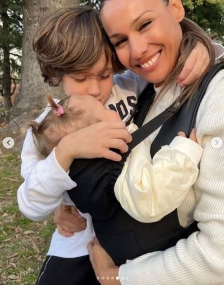 Pampita compartió las fotos más dulces junto a sus hijos menores, Ana y Benicio Vicuña