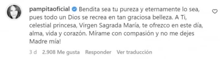 Pampita enterneció a sus fans con las fotos más lindas de su hija Ana con la figura de la Virgen