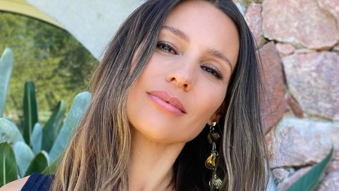 Pampita habló del debate sobre su cuerpo luego de que una twittera a la  llamó 