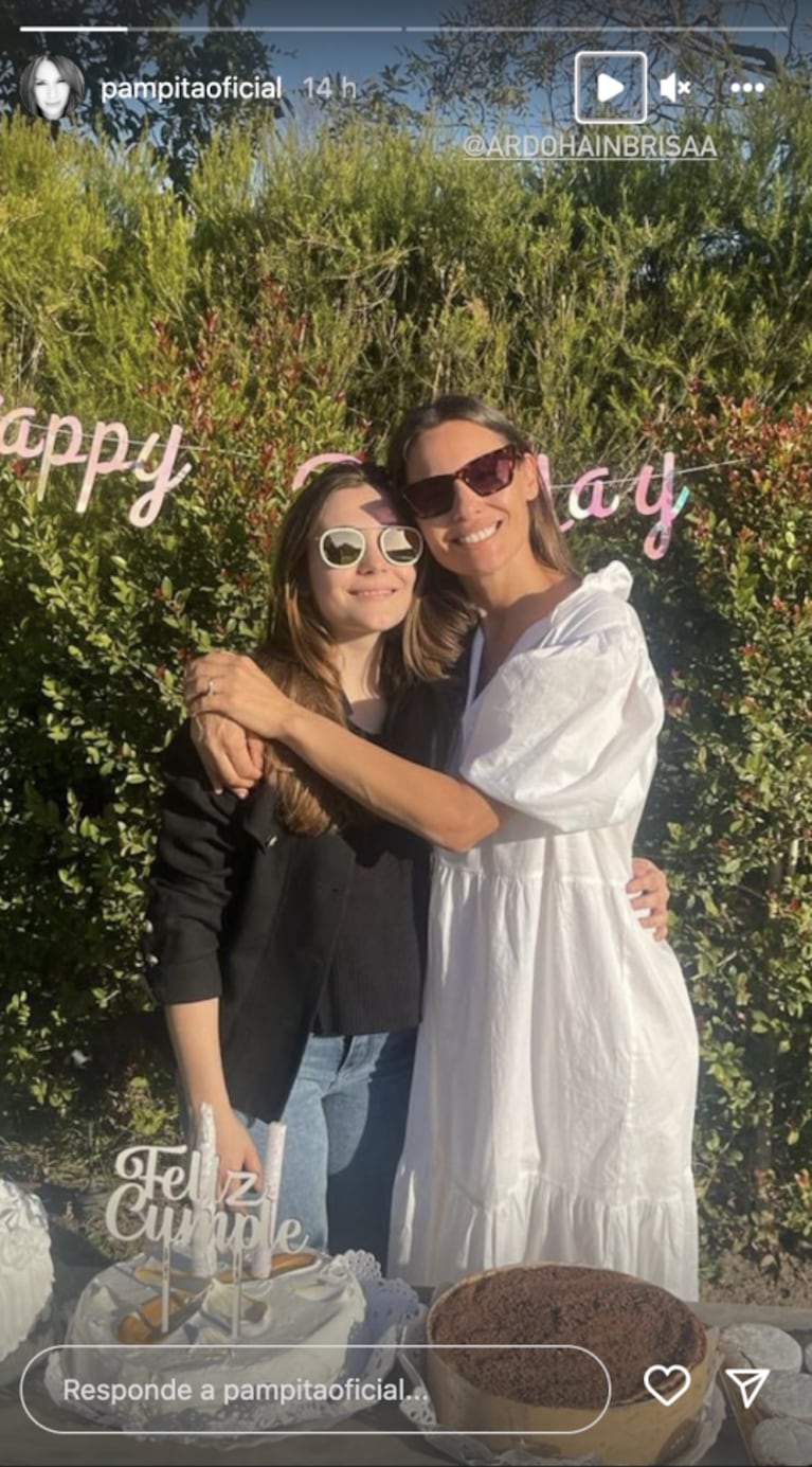 Pampita le celebró el cumple a su sobrina Brisa Ardohain al aire libre