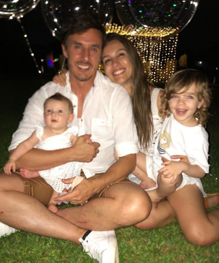 Pampita mostró la increíble decoración de su festejo de Año Nuevo con Roberto García Moritán, sus hijos y amigos