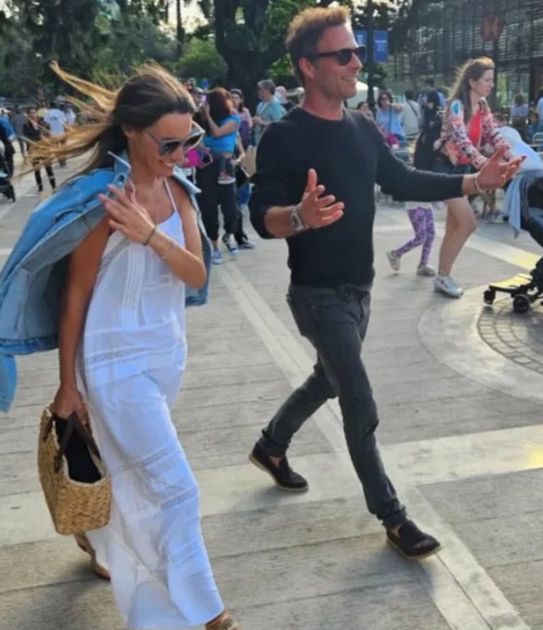 Pampita salió a pasear con Martín el fin de semana.