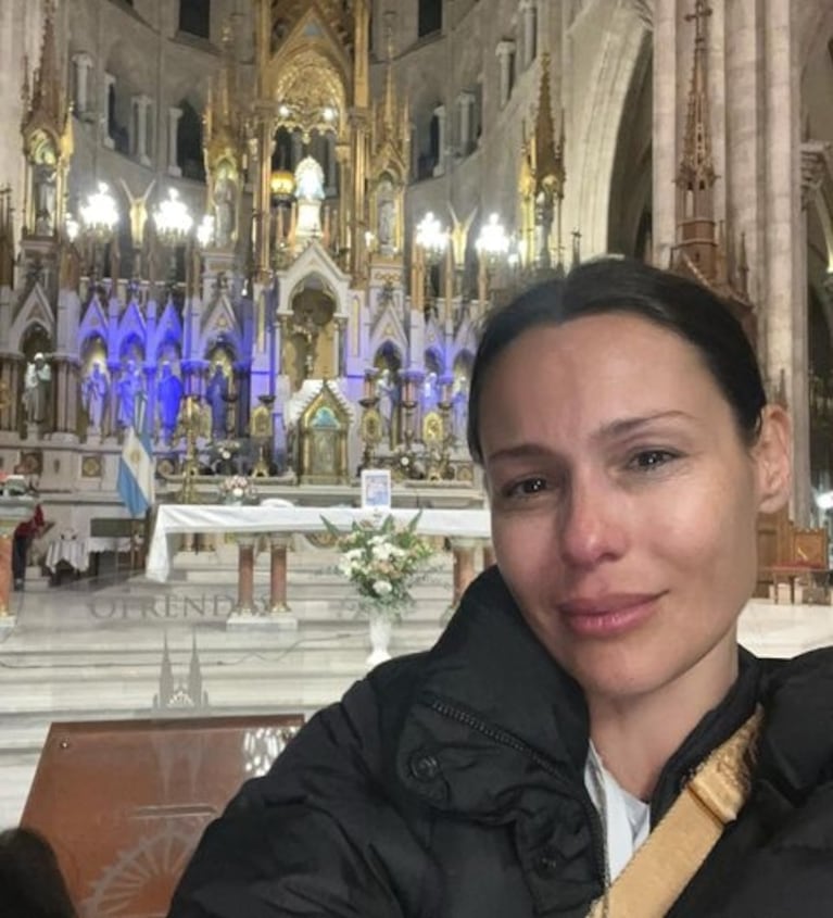 Pampita se quebró al llegar a Luján tras su peregrinación: el recuerdo de Blanca y el apoyo de sus hijos con Roberto