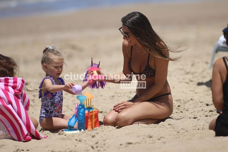 Pampita y Ana en Punta del Este.