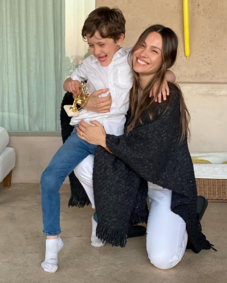 Pampita y Benjamín Vicuña, juntos en el cumpleaños de su hijo Benicio: "Te amo con mi alma, cachorro"