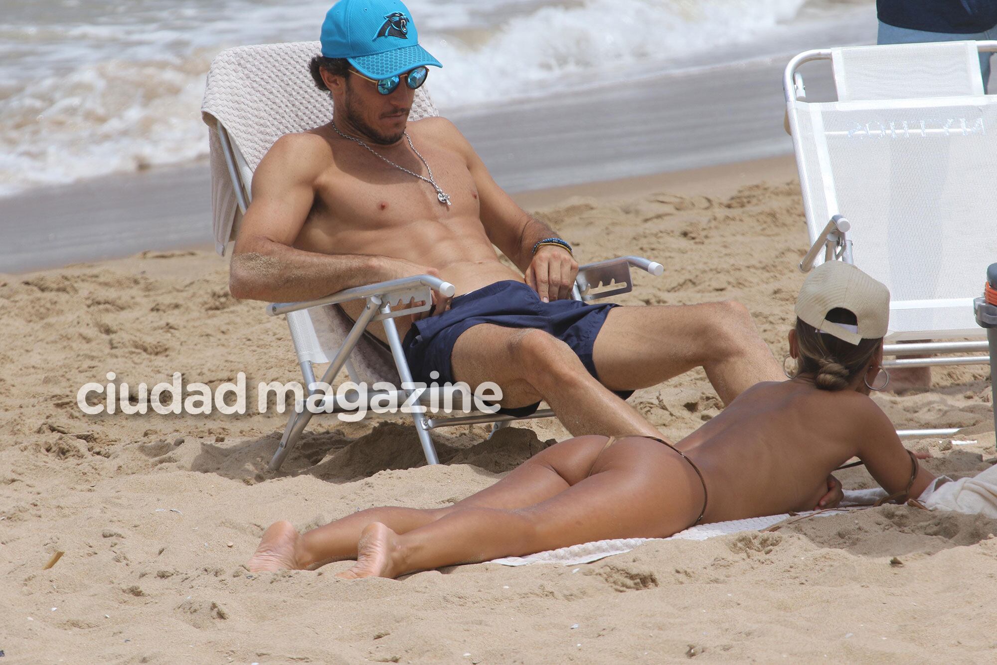 Pampita y Pico Mónaco, reconciliados y en la playa (Foto: GM Press)