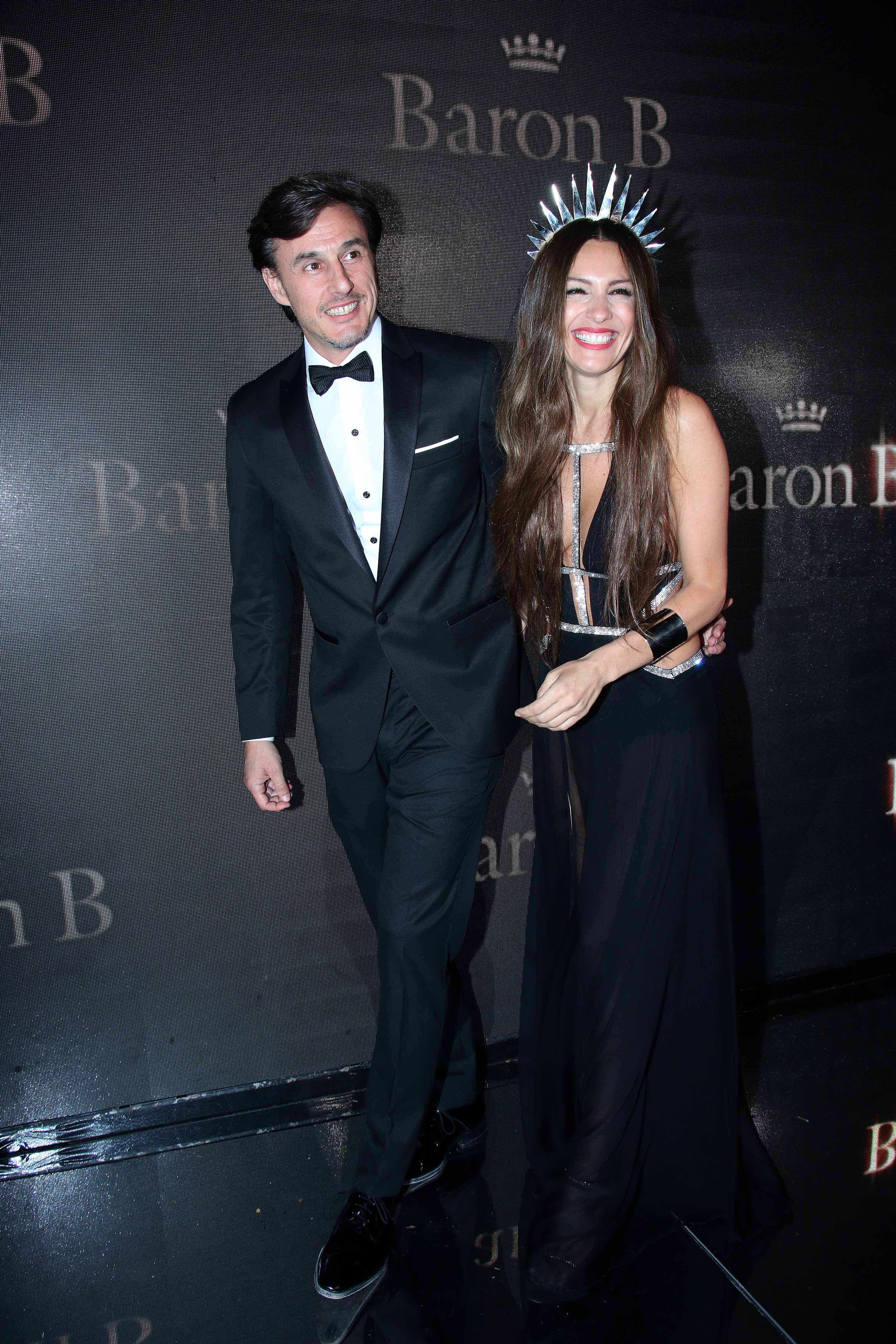 Pampita y Roberto García Moritán, espléndidos y mimosos en la gala de Baron B (foto: Movilpress)