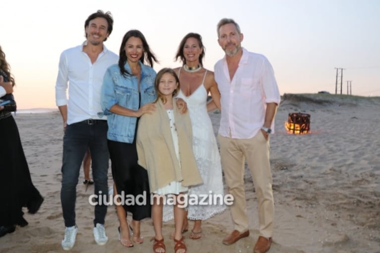 Pampita y Roberto García Moritán festejaron sus cumpleaños en Punta del Este: mimos, baile y risas cómplices