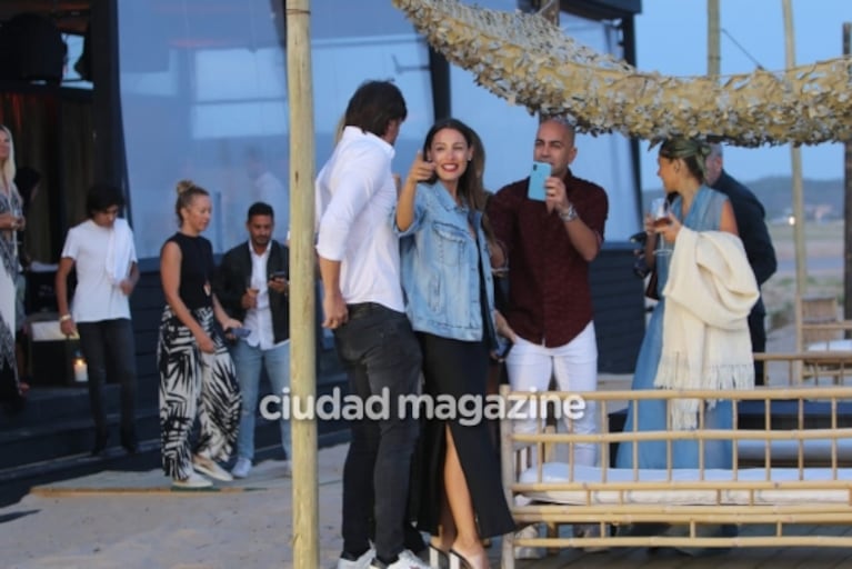 Pampita y Roberto García Moritán festejaron sus cumpleaños en Punta del Este: mimos, baile y risas cómplices