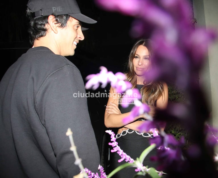 Pampita y su hermano Guillermo en la noche porteña (Foto: Movilpress).