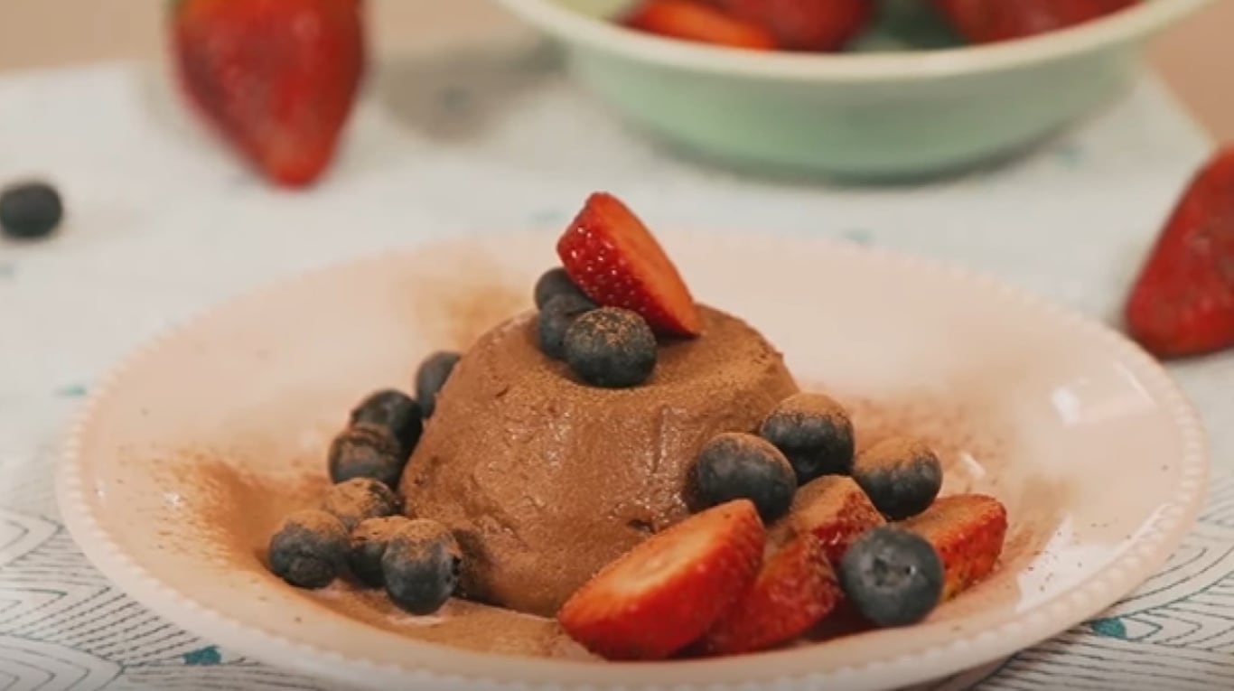 Panna cotta de chocolate amargo: receta simple, paso a paso 