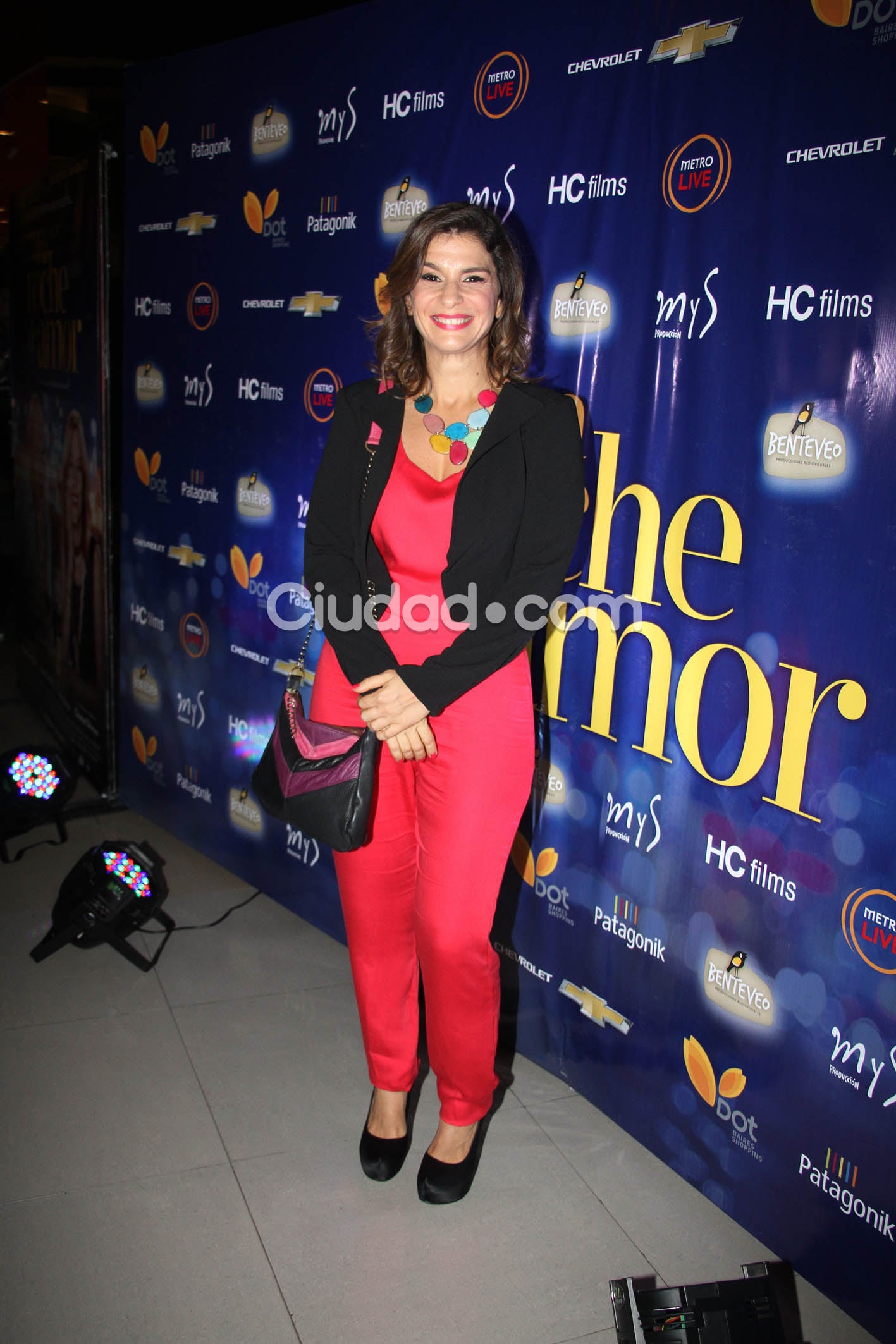 Parejitas famosas, diosas y súper looks en una velada a puro cine en la premiere de Una noche de amor. (Foto: Movilpress)