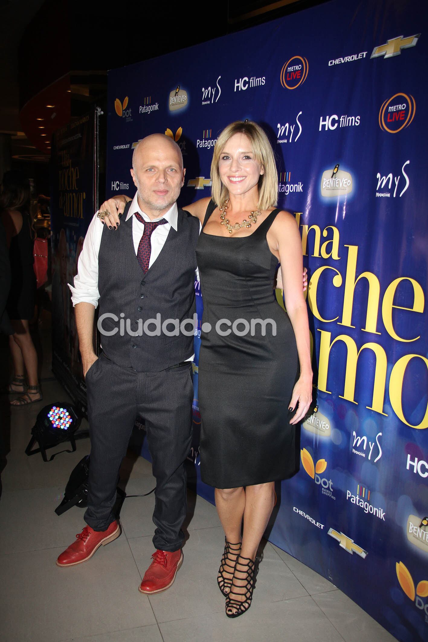 Parejitas famosas, diosas y súper looks en una velada a puro cine en la premiere de Una noche de amor. (Foto: Movilpress)