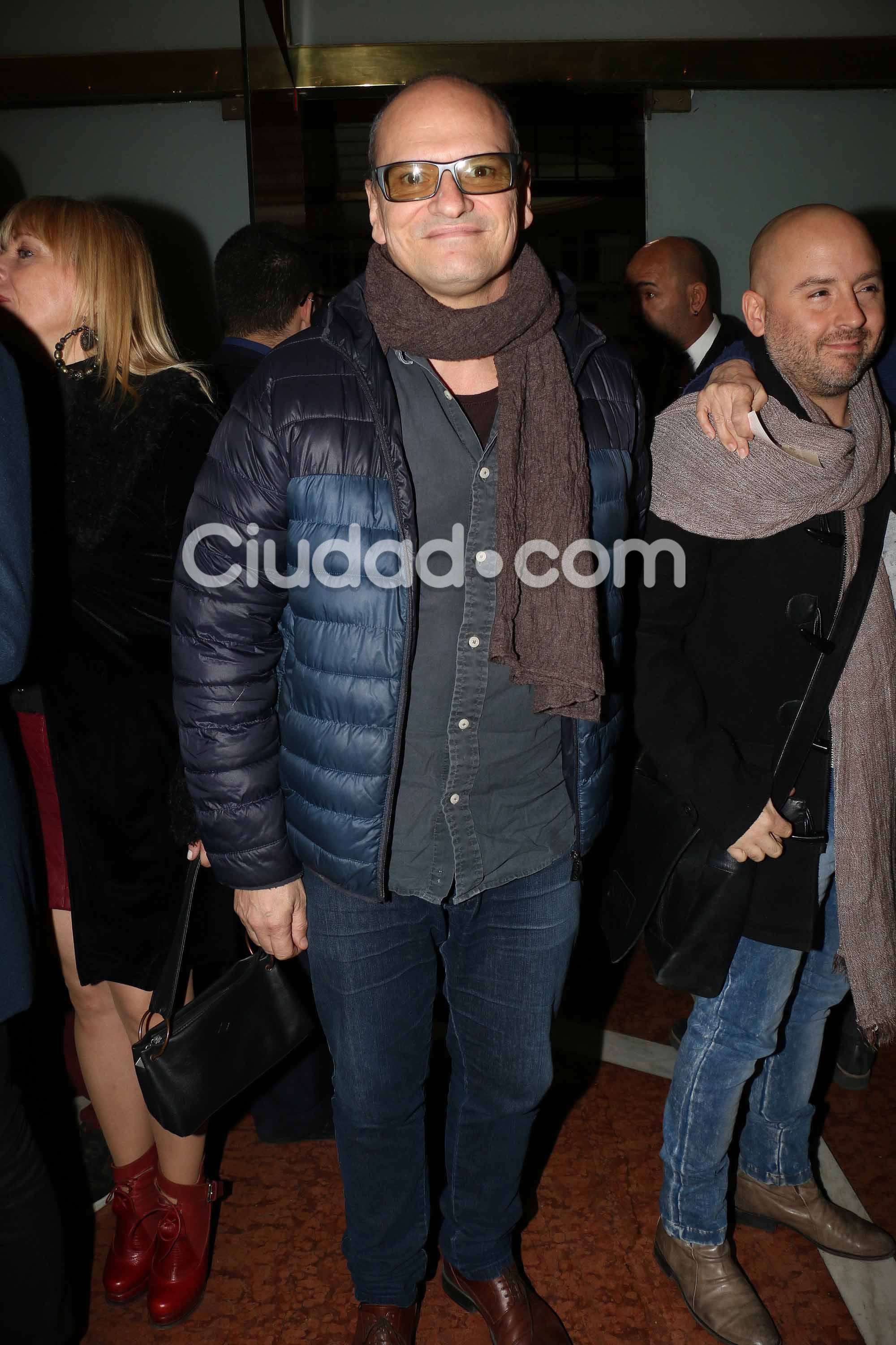 Parejitas y famosos en el estreno de Yiya, el musical. (Foto: Movilpress)