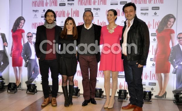 Parte del elenco de Corazón de león. (Foto: Jennifer Rubio-Ciudad.com)