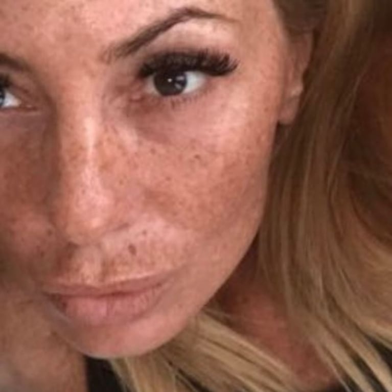 Pau Linda se sacó el maquillaje y lució con orgullo sus pecas