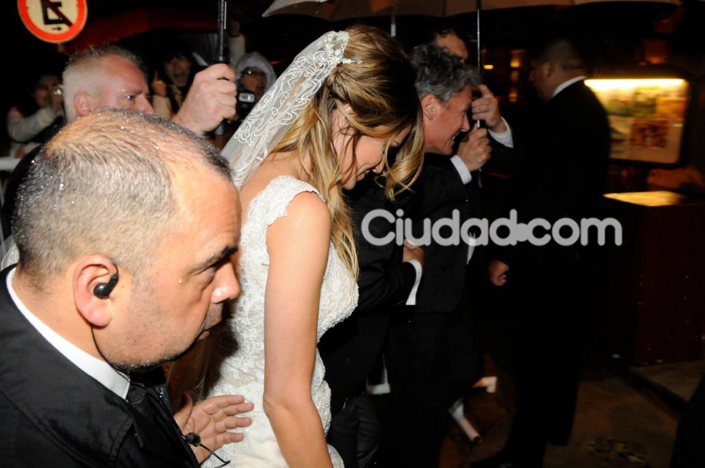 Paula Chaves, bellísima al salir de la iglesia. (Foto: agencia PC3)