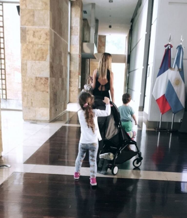 Paula Chaves, Pedro Alfonso, Luciano Castro y Sabrina Rojas con sus hijos: "Fin de semana de amigos, familia y amor"