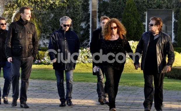 Pedro Aznar y Víctor Heredia, dos grandes músicos que recordaron a Badía. (Foto: Jennifer Rubio - Ciudad.com)