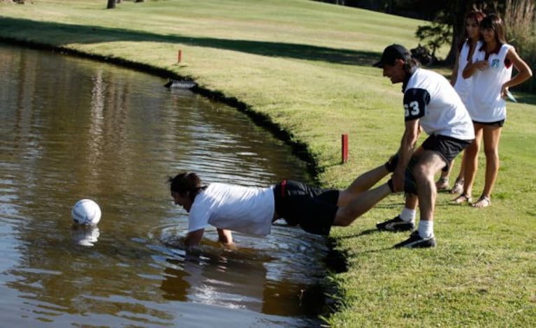 Pelota la agua, y blooper de Joe Fernández. 