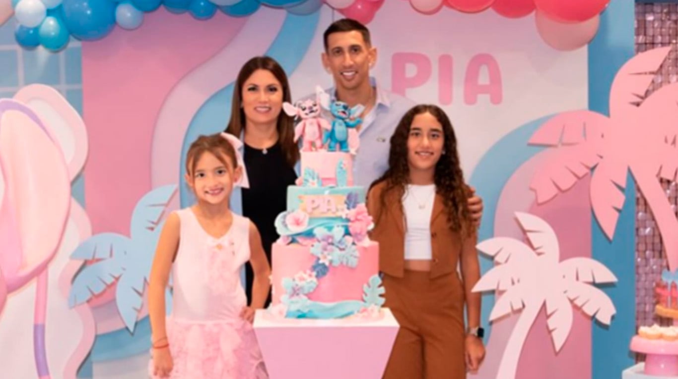 Pía, la hija de Ángel Di María y Jorgelina Cardoso, cumplió 7 años: su fiesta temática de Lilo & Stitch.