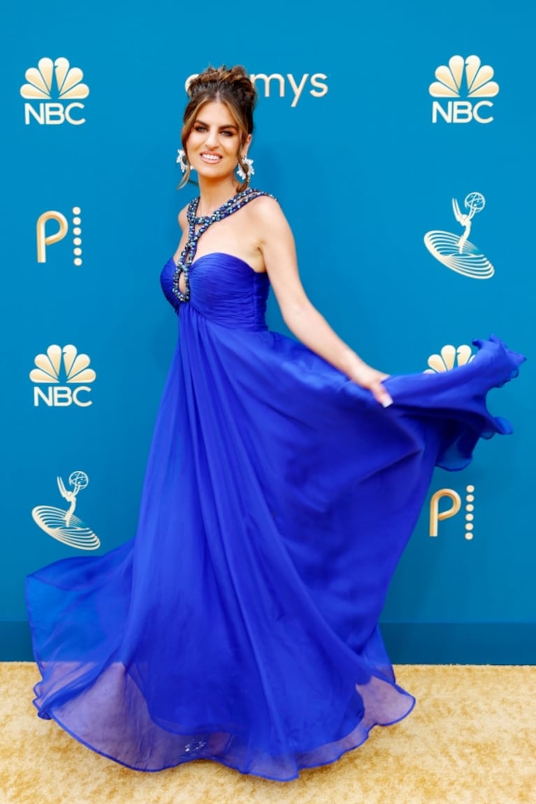 Premios Emmy 2022: los looks en la alfombra roja y la ceremonia en vivo