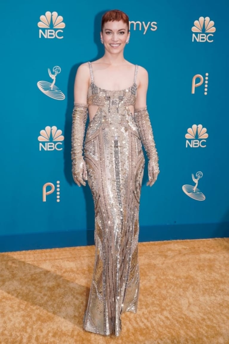 Premios Emmy 2022: los looks en la alfombra roja y la ceremonia en vivo