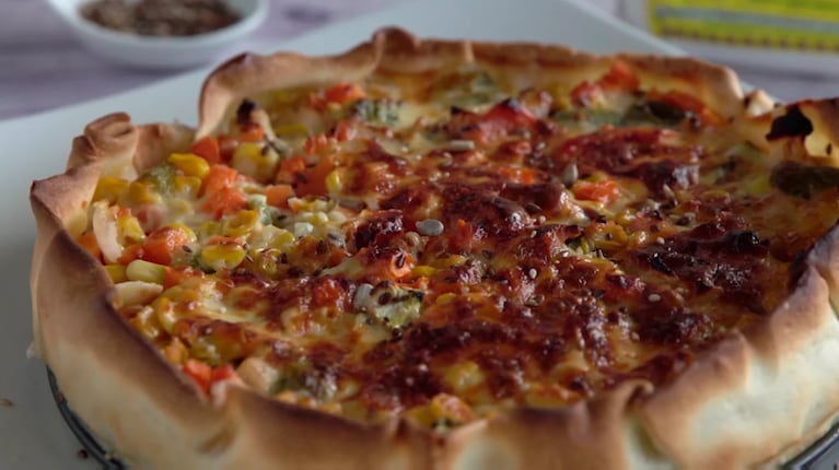 Prepará esta tarta de queso Cremón y vegetales con una receta simple 