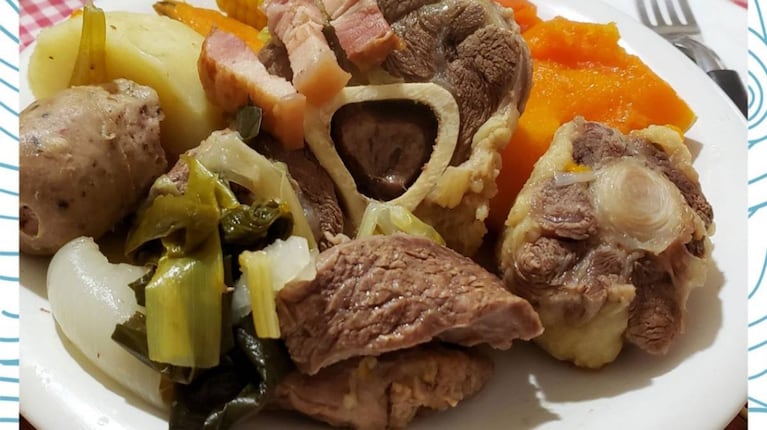 Puchero: el reconfortante abrazo de sabores en un plato tradicional