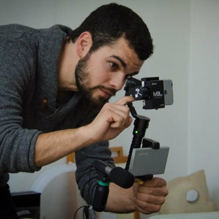 Quién es David Victori, el joven director con el que Lali Espósito fue fotografiada a los mimos en España