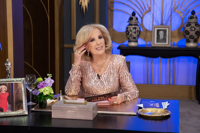 Quiénes son los invitados de Mirtha Legrand y Juana Viale de este fin de semana