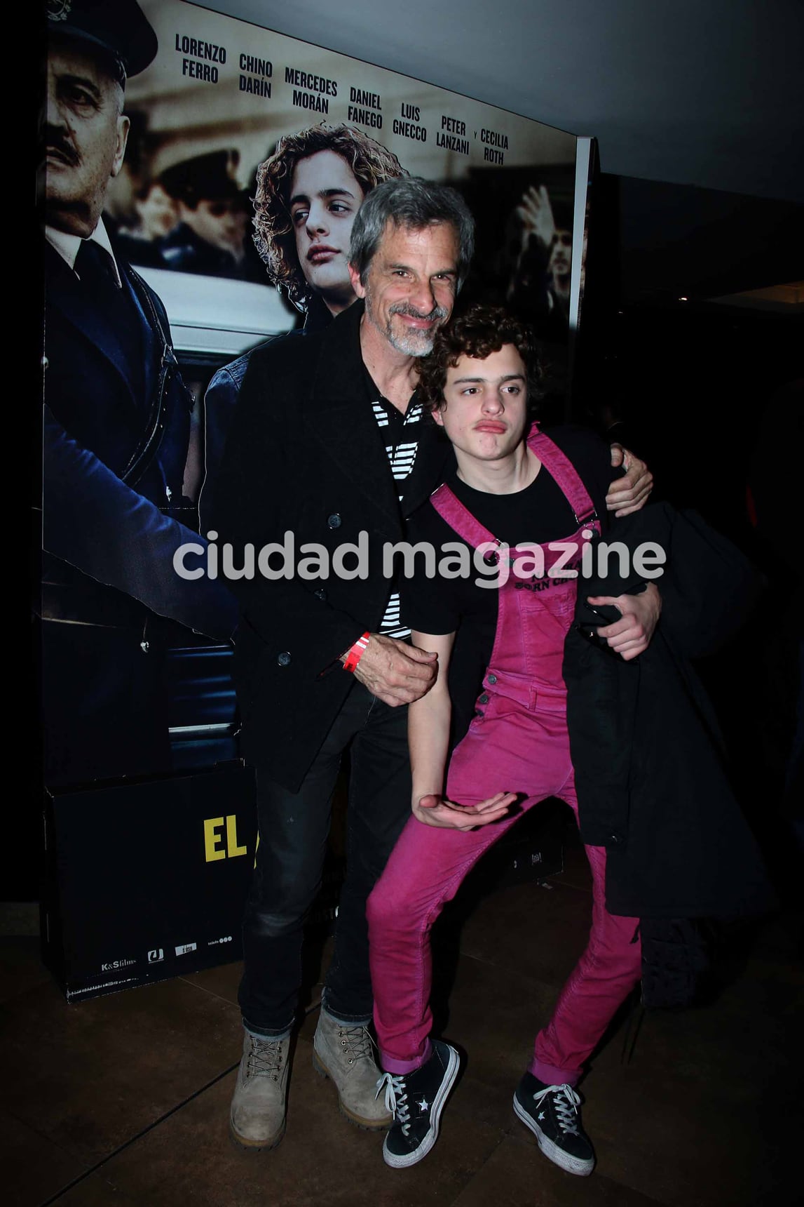 Rafael Ferro y Lorenzo Ferro en la avant premier de El Ángel (Foto: Movilpress)