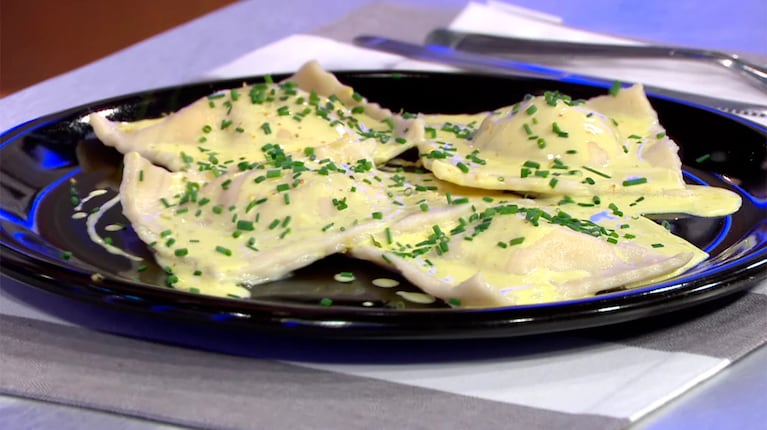 Raviolones de salmón en crema ácida: la combinación gourmet para elevar tu plato