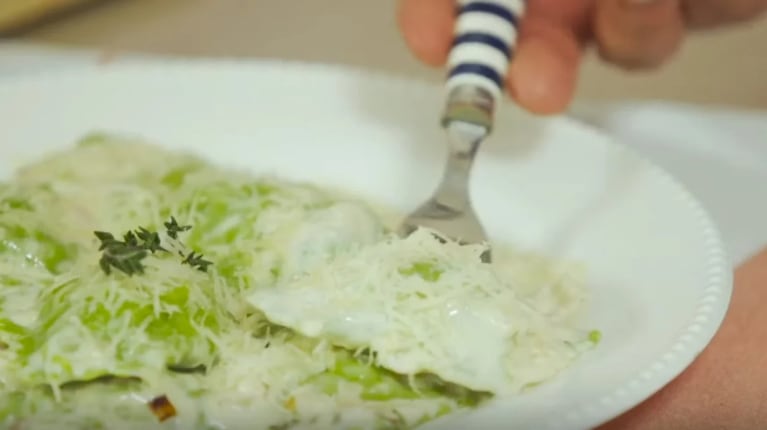 Raviolones verdes de pollo y espinaca: una receta fácil y práctica 