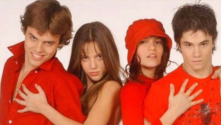 Rebelde Way se emitió por primera vez a comienzos de 2002.