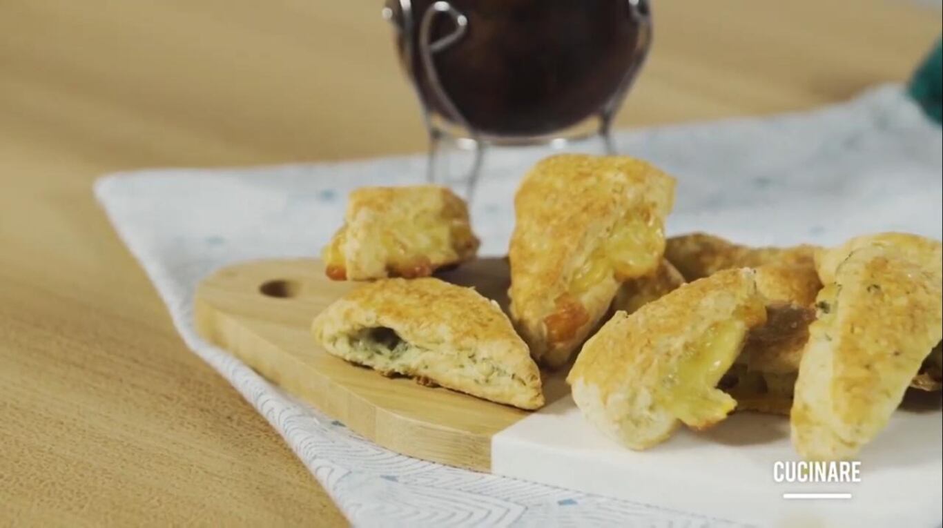 Receta simple de scones cuatro quesos, paso a paso