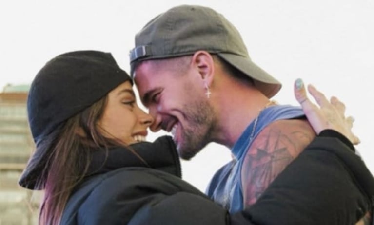 Revelaron el romántico gesto de Rodrigo de Paul con Tini Stoessel: "Es por las críticas que recibe"