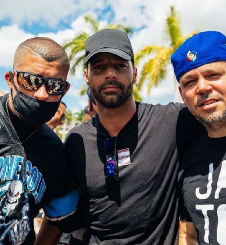 Ricky Martin protestó en las calles de Puerto Rico y exigió la renuncia del gobernador 