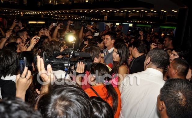 Rincón recibió insultos y abucheos de algunas fans de Miranda! (Foto: Jennifer Rubio). 