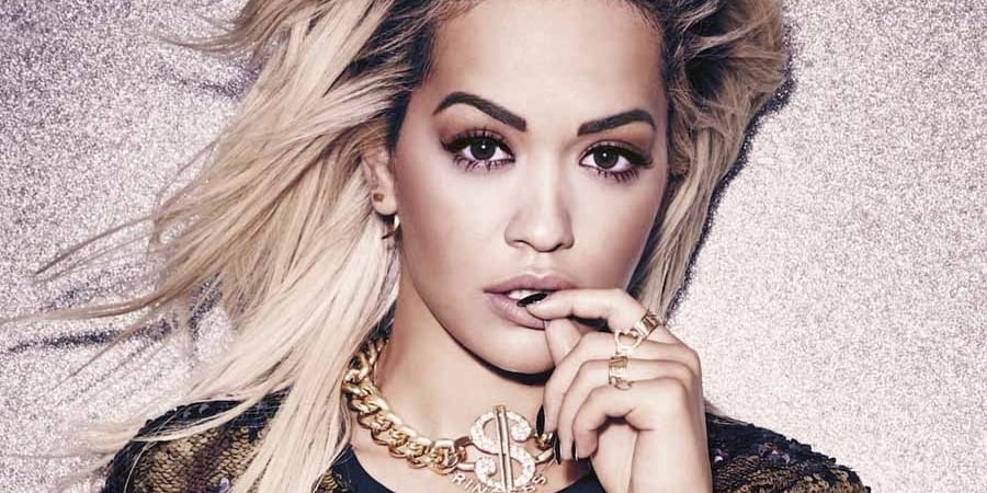 Rita Ora sabe cómo lucir bella y atractiva