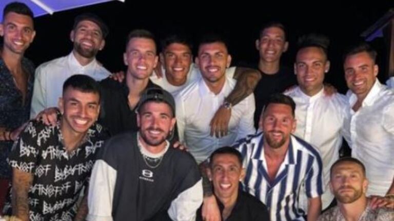 Rodrigo de Paul compartió fotos del gran festejo de cumpleaños de Messi (Foto: Captura de Instagram Stories)