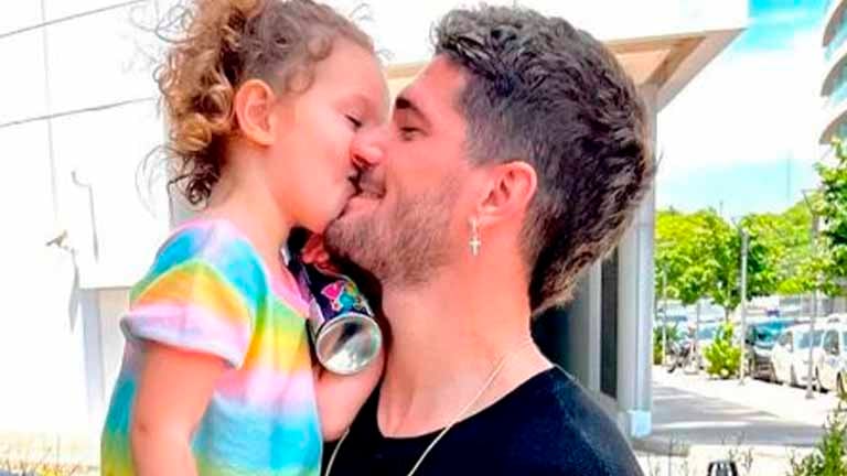 Rodrigo de Paul vio el show de Tini Stoessel con su hija Francesca: la tierna foto juntos 