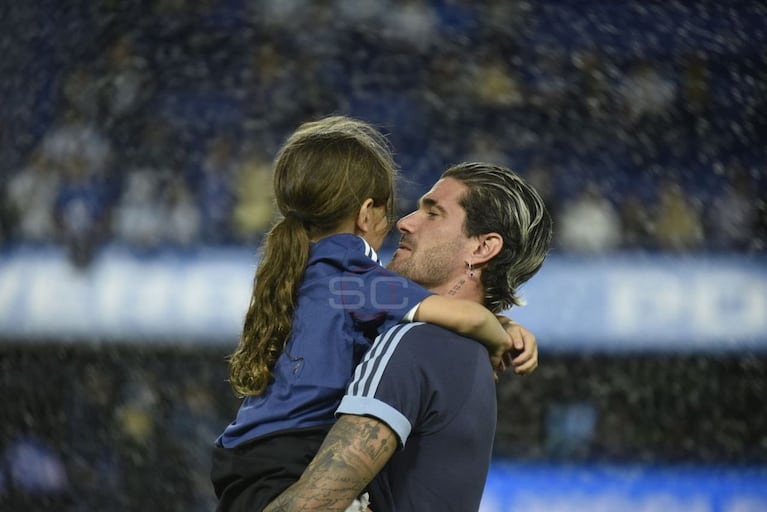 Rodrigo de Paul y su hija Francesca. Foto: captura ESPN