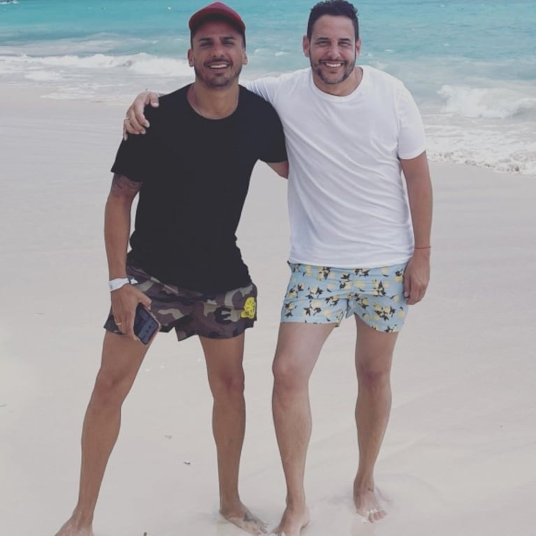 Rodrigo Lussich y su novio: el álbum de fotos de las románticas vacaciones en Punta Cana