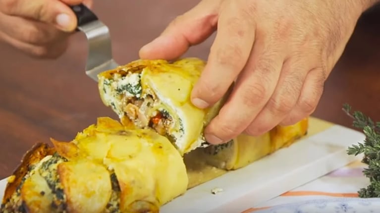 Roll de papa, carne y espinaca: la receta ideal para los días especiales 