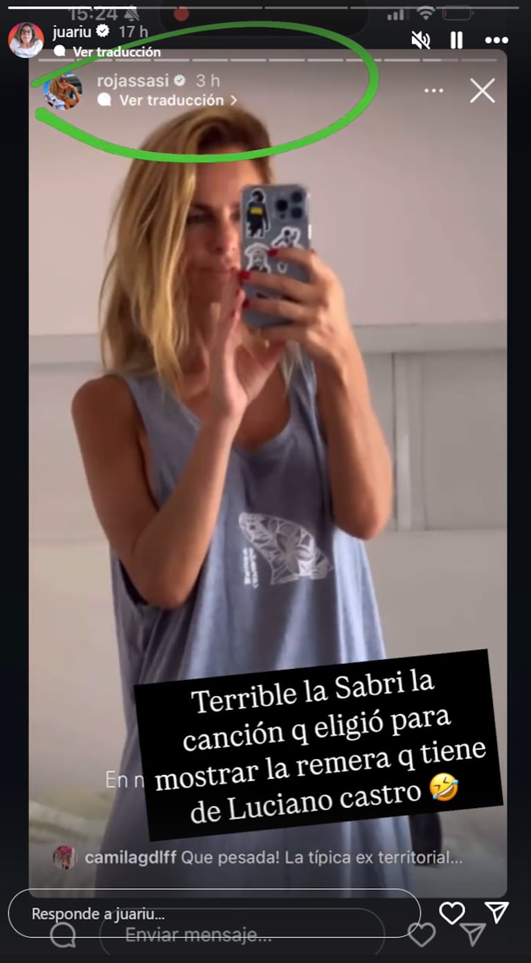 Sabrina posó con la remera de Luciano.