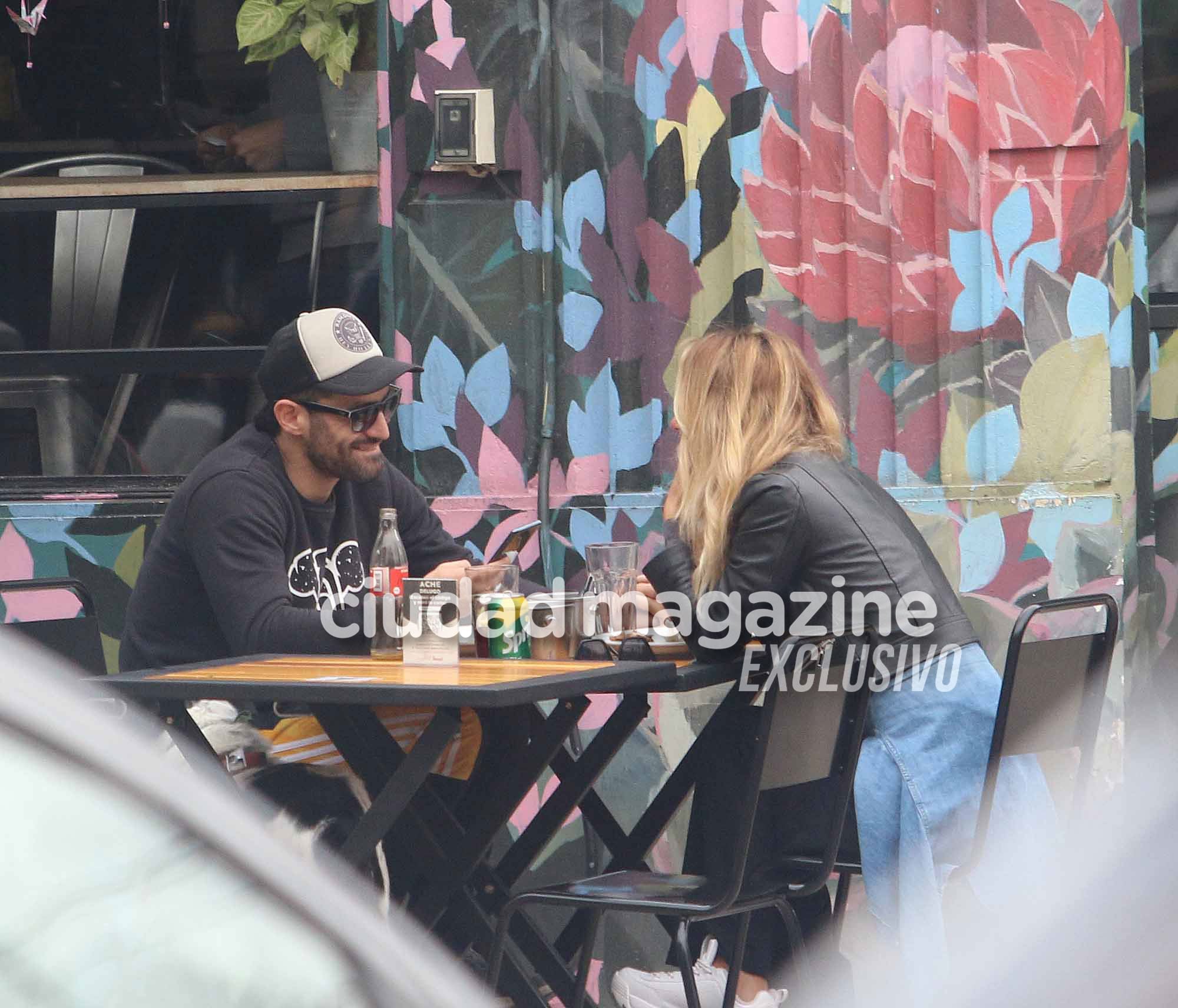 Sabrina Rojas y Tucu López compartieron una salida romántica en Villa Urquiza (Fotos: Movilpress).